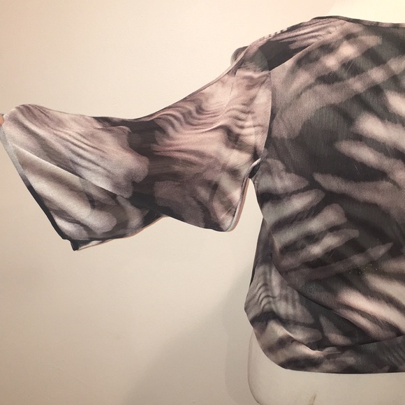 Halston Heritage Black & Tan Wrap Blouse Size XS - Picture 7 of 17